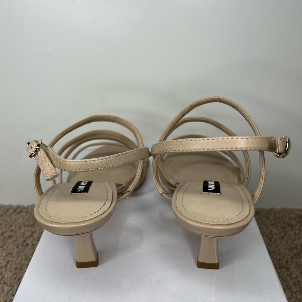 NWT Women’s Nine West Tan Heels - Picture 4 of 6